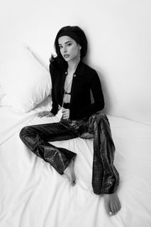 Becky G feet photo thumbnail