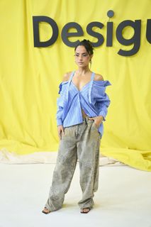 Becky G feet photo thumbnail