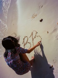 Becky G feet photo thumbnail