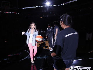 Becky Hammon feet photo 16
