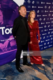 Becky Hill feet photo thumbnail