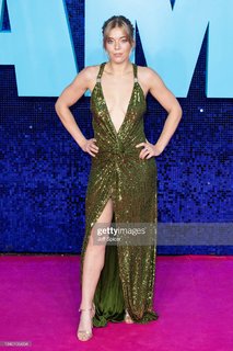 Becky Hill feet photo thumbnail