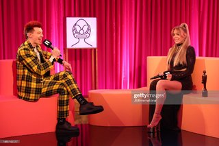 Becky Hill feet photo thumbnail