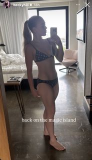 Becky Hill feet photo thumbnail