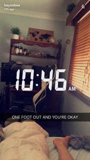 Bee HeyIm feet photo 2