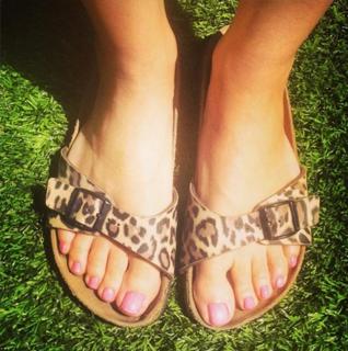 Beertje van Beers feet photo 6