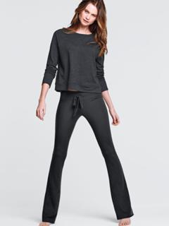 Behati Prinsloo feet photo thumbnail