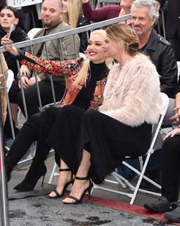 Behati Prinsloo feet photo thumbnail