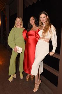Behati Prinsloo feet photo thumbnail