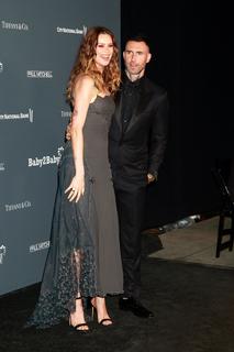 Behati Prinsloo feet photo thumbnail