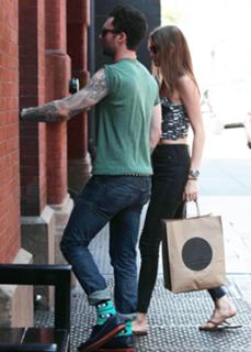 Behati Prinsloo feet photo thumbnail