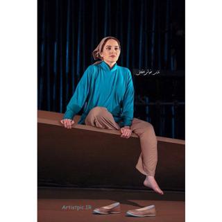Behnoosh Tabatabaei feet photo 15