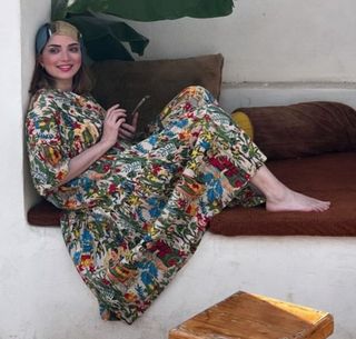 Behnoosh Tabatabaei feet photo 1