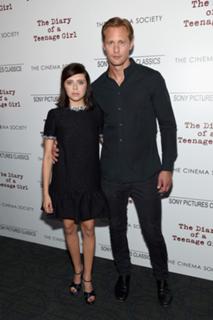 Bel Powley feet photo thumbnail
