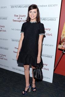 Bel Powley feet photo thumbnail