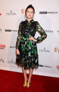 Bel Powley feet photo thumbnail