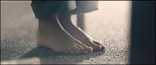 Bel Powley feet photo thumbnail
