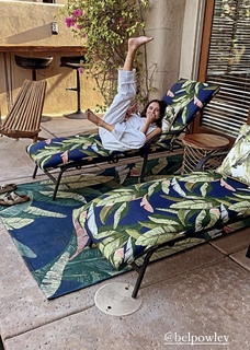 Bel Powley feet photo thumbnail
