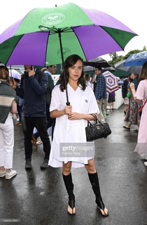 Bel Powley feet photo thumbnail