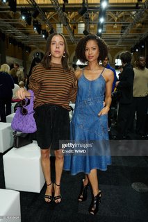 Bel Powley feet photo thumbnail