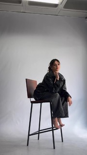 Bela Fernandes feet photo 4