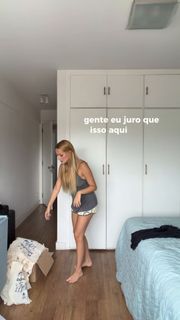 Bela Fernandes feet photo 14