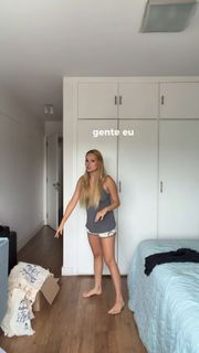 Bela Fernandes feet photo 13