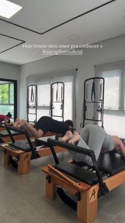 Bela Fernandes feet photo 3