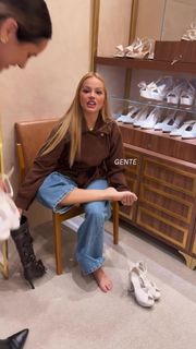 Bela Fernandes feet photo 2