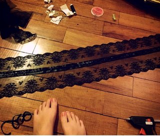 Bela Padilla feet photo 7