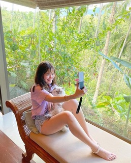 Bela Padilla feet photo 3
