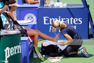 Belinda Bencic feet photo thumbnail