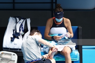 Belinda Bencic feet photo thumbnail