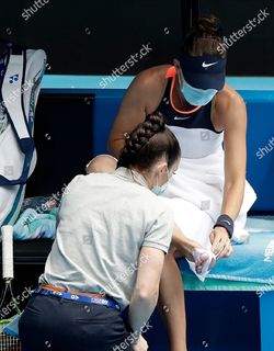 Belinda Bencic feet photo thumbnail