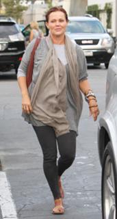 Belinda Carlisle feet photo thumbnail