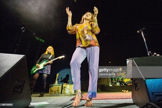 Belinda Carlisle feet photo thumbnail