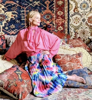 Belinda Carlisle feet photo thumbnail