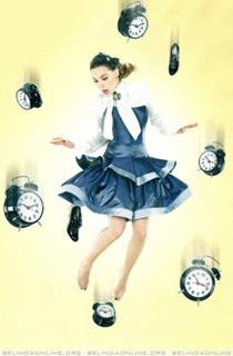 Belinda Peregrín feet photo thumbnail