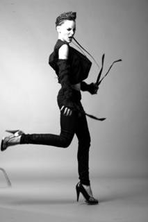 Belinda Peregrín feet photo thumbnail