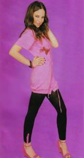 Belinda Peregrín feet photo thumbnail