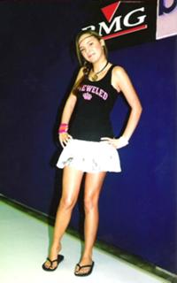 Belinda Peregrín feet photo thumbnail