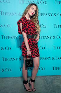 Belinda Peregrín feet photo thumbnail