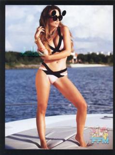 Belinda Peregrín feet photo thumbnail