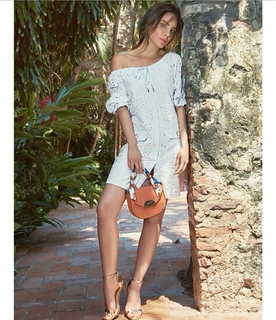 Belinda Peregrín feet photo thumbnail