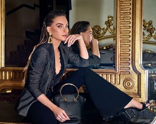 Belinda Peregrín feet photo thumbnail