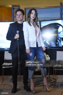 Belinda Peregrín feet photo thumbnail