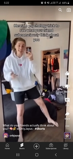 Bella Avila feet photo thumbnail