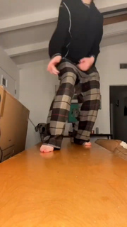 Bella Avila feet photo thumbnail