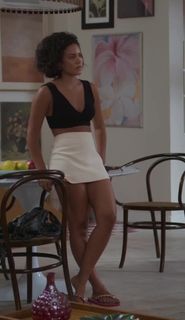 Bella Campos feet photo thumbnail