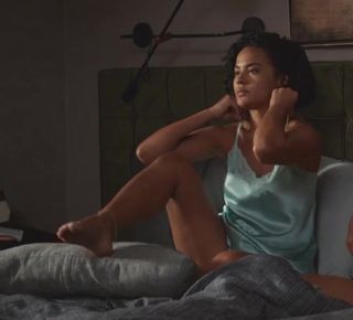 Bella Campos feet photo thumbnail